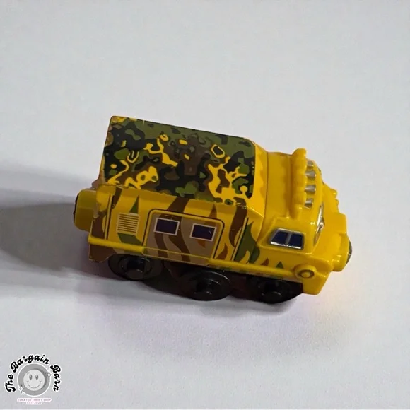 Chuggington Wooden Railway Mtambo Safari Engine RC2 Magnetic Ends 2009–2011 - Picture 4 of 6